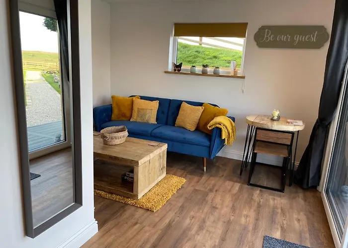 Beechwood Nook- Crown Lodges